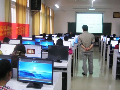 練車(chē)時(shí)什么態(tài)度，考試時(shí)什么運(yùn)氣！